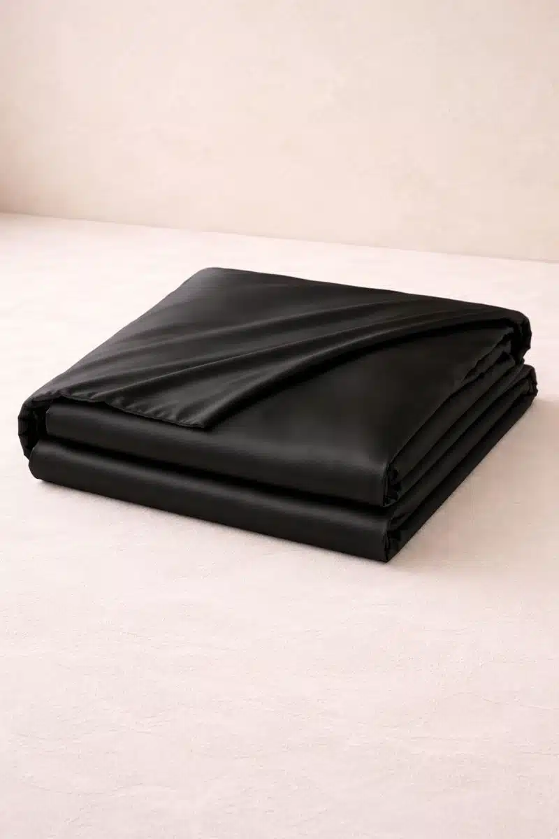 Fekete takaróhuzat 150x200 - 100% hernyóselyem