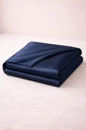 Készleten lévő termékek, karácsonyig megérkezik 29 Sötétkék takaróhuzat 150x200 - szatén